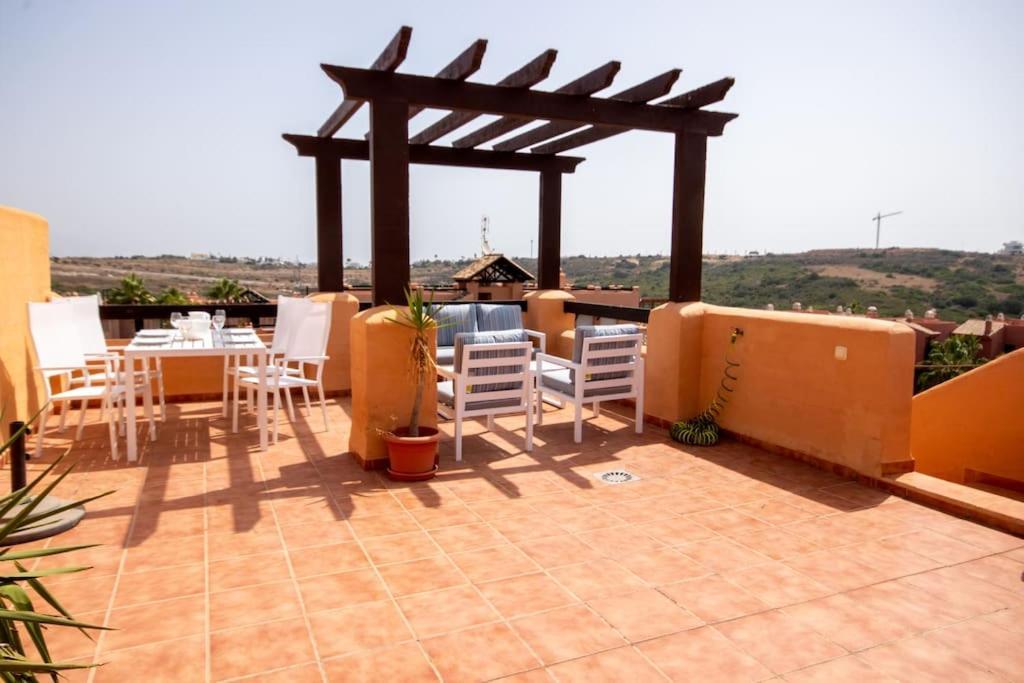 Penthouse With Roof Terrace, Bbq, Pool- And Sea Views Lägenhet Buenas Noches Exteriör bild